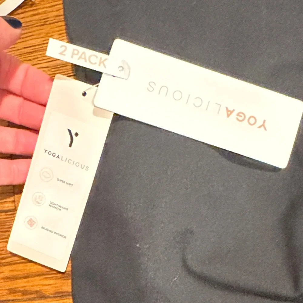 Yogalicious 2 pack black and claret red Leggings - Picture 4 of 8